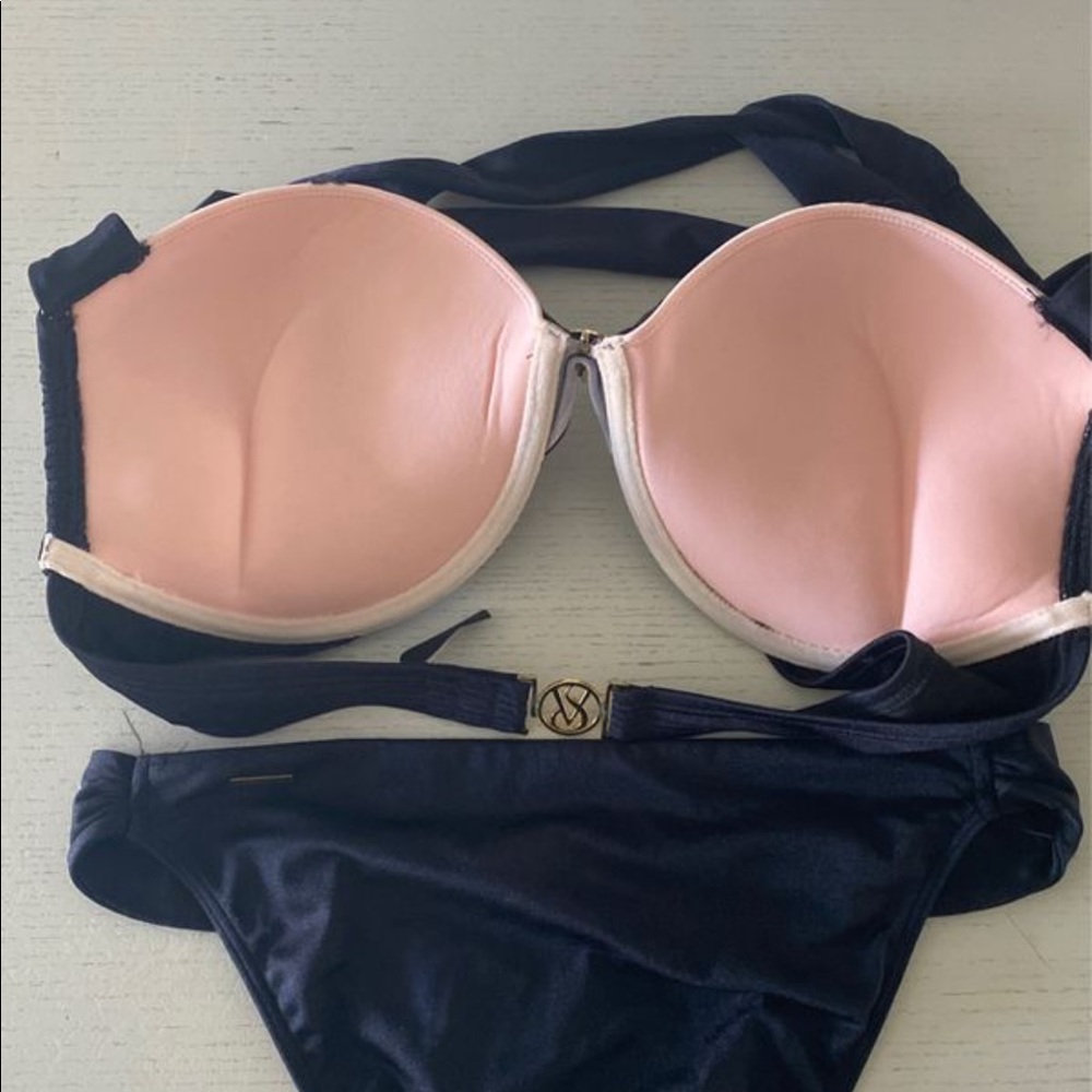 Bikini. - Picture 2 of 3